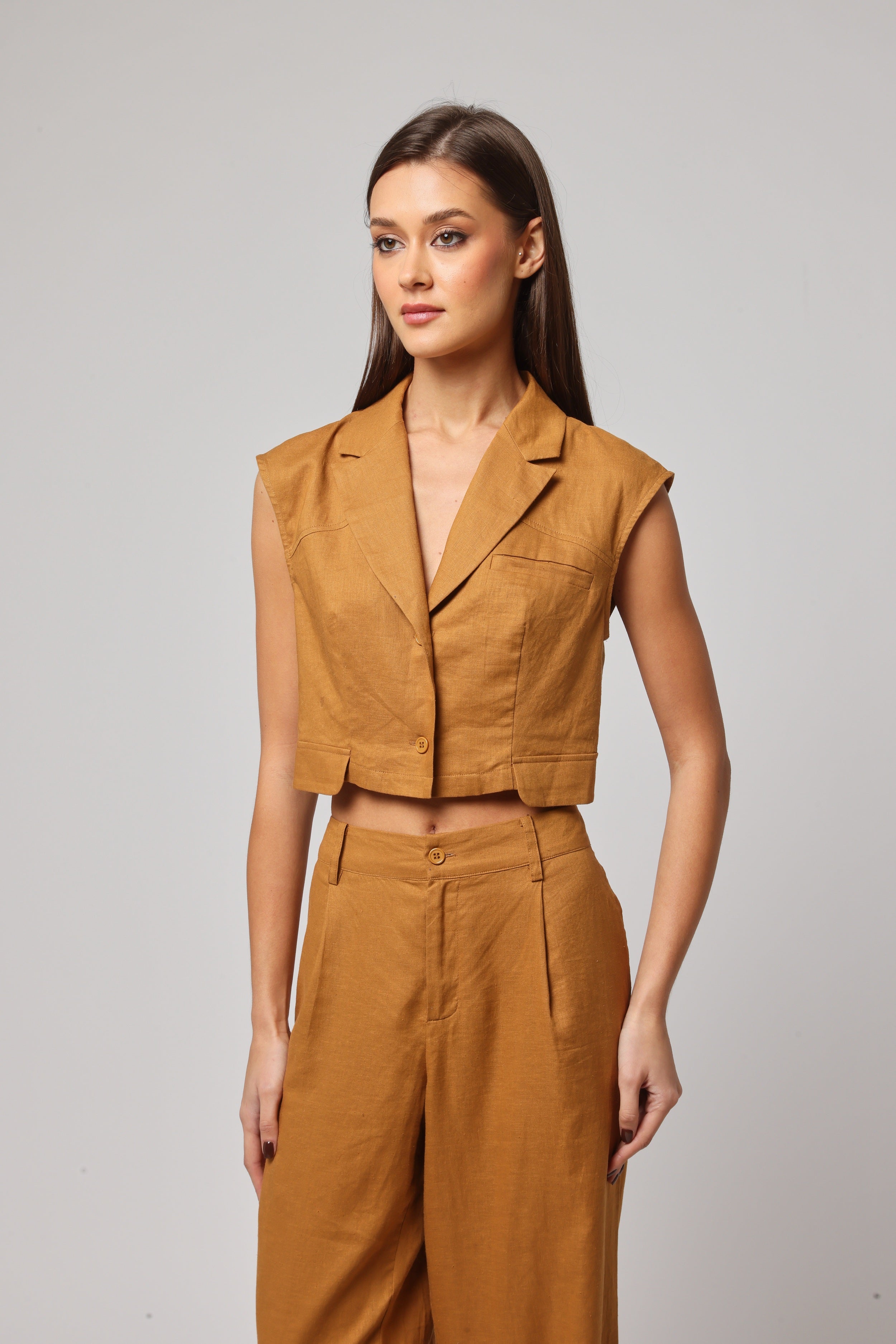 Numa Top – The Essence of Power And Poise