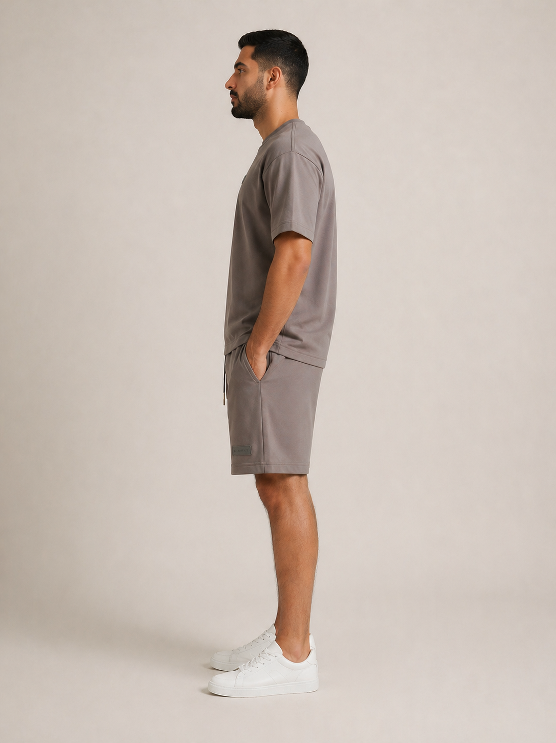 Travix - Premium Tee