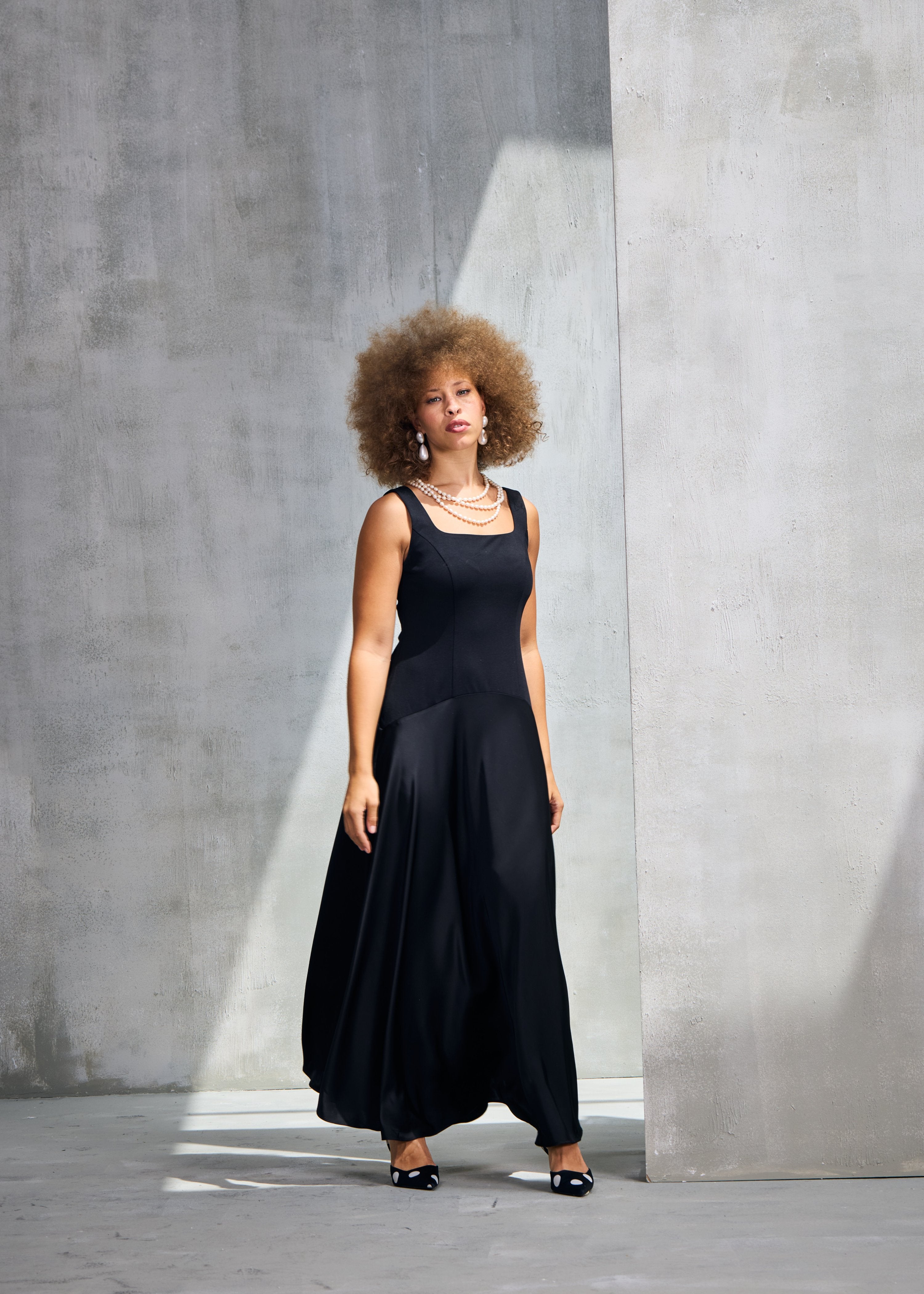 Black Sleeveless Maxi Dress